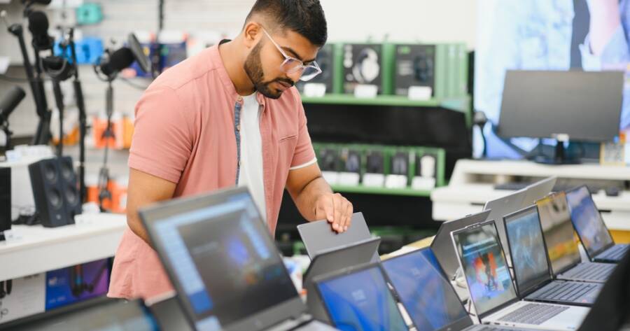 How to Choose the Right Laptop for College or Remote Learning